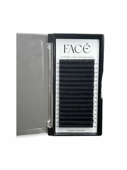 Cashmere Luxe Trays 0.05 CC Curl